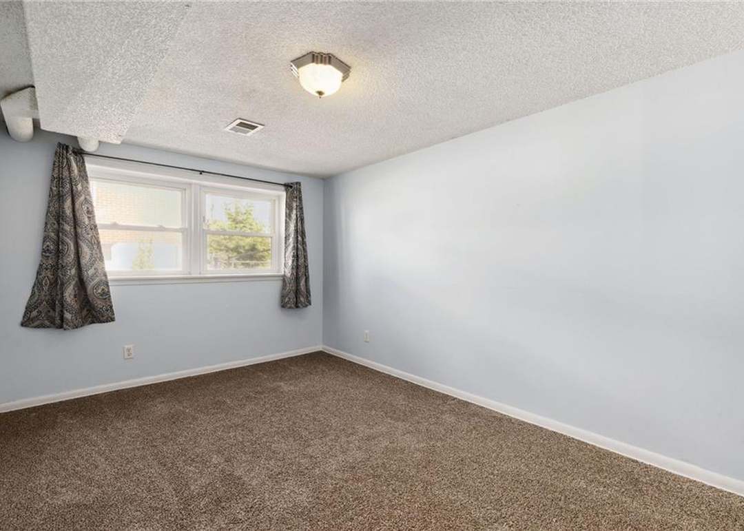 8631 NE Boone Street — photo 37