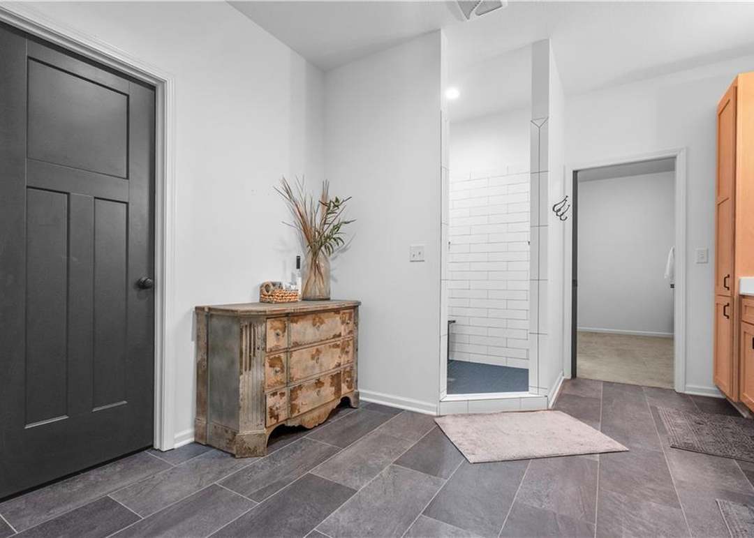38 Lakeview Lane — photo 4