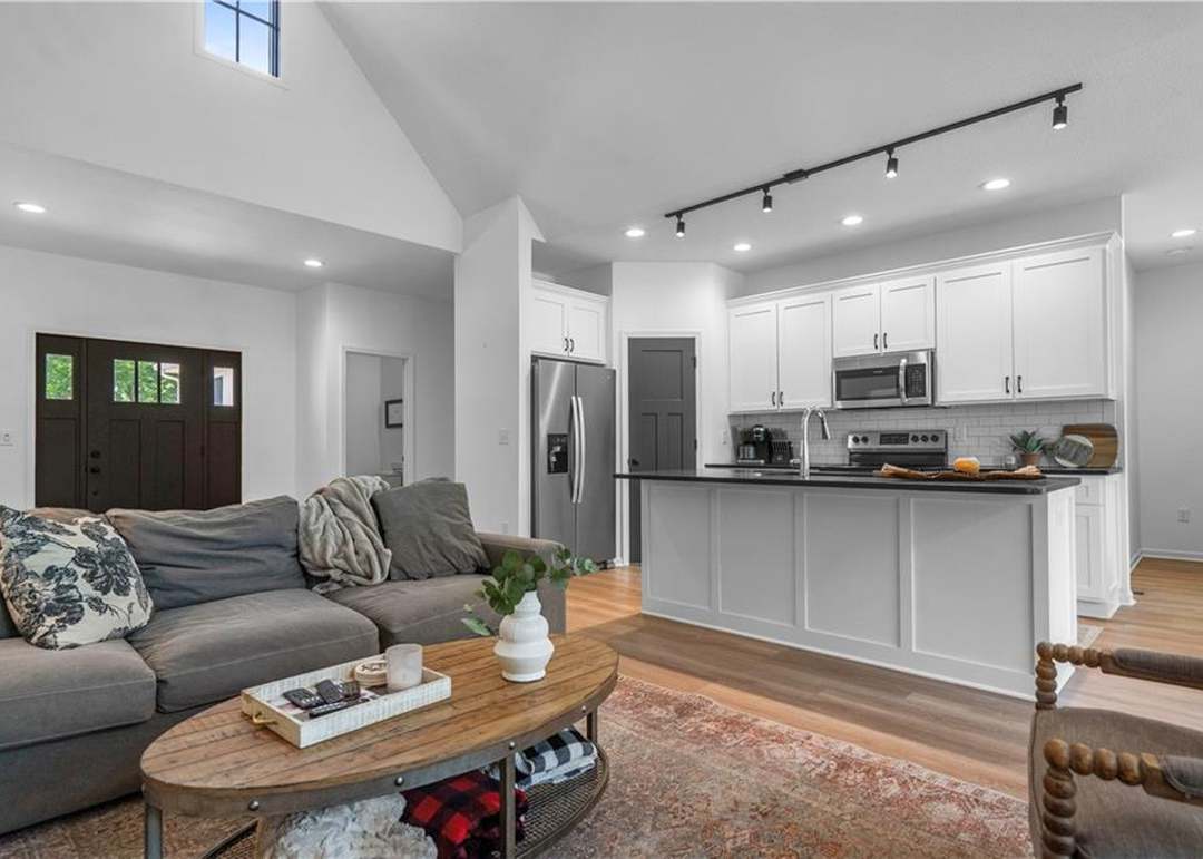 38 Lakeview Lane — photo 16