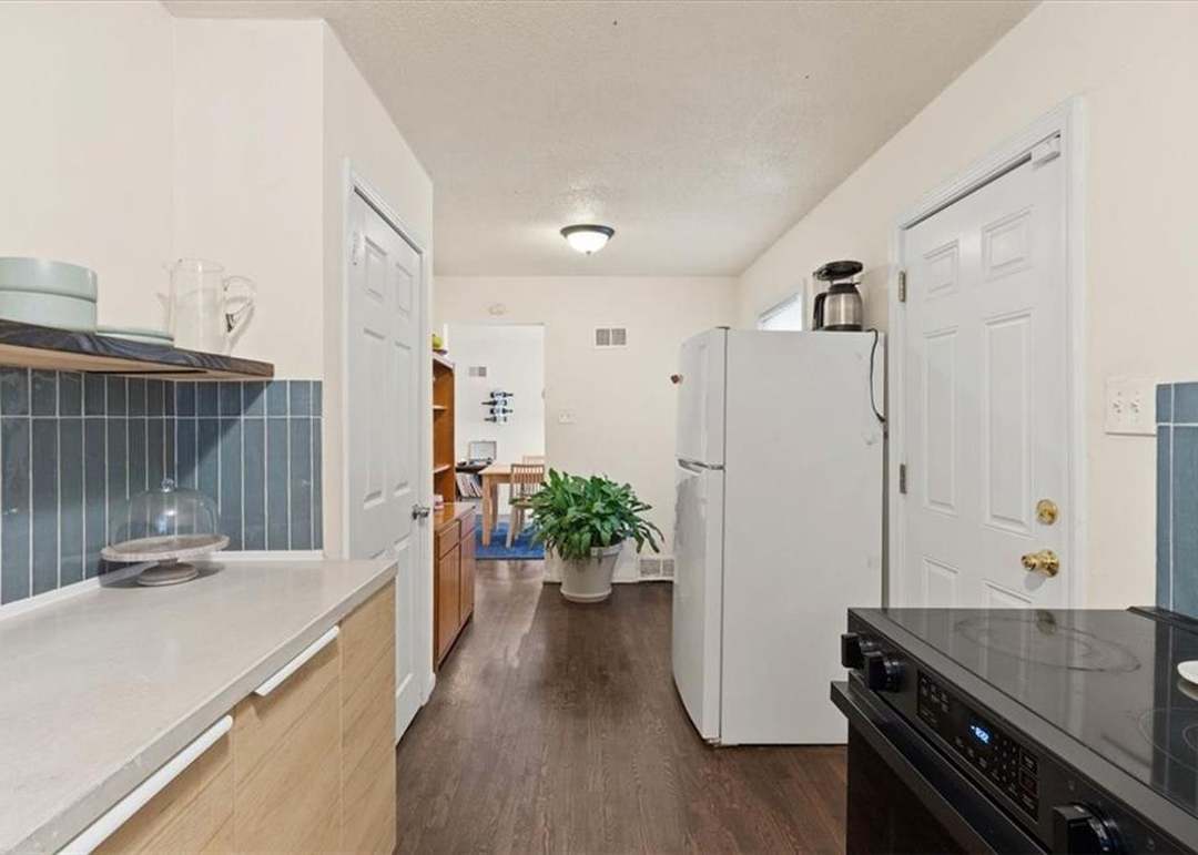 5806 Highland Avenue — photo 12