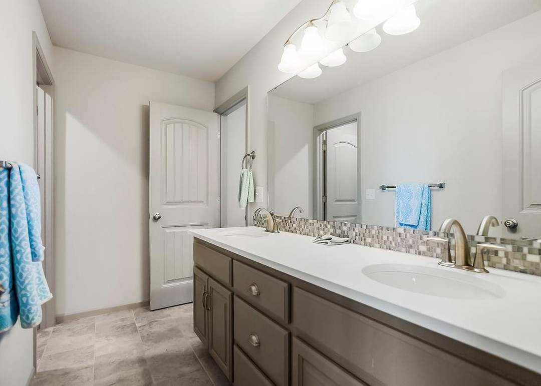 108 SE Riley Street — photo 25