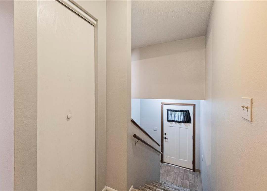 1015 Park Avenue — photo 8