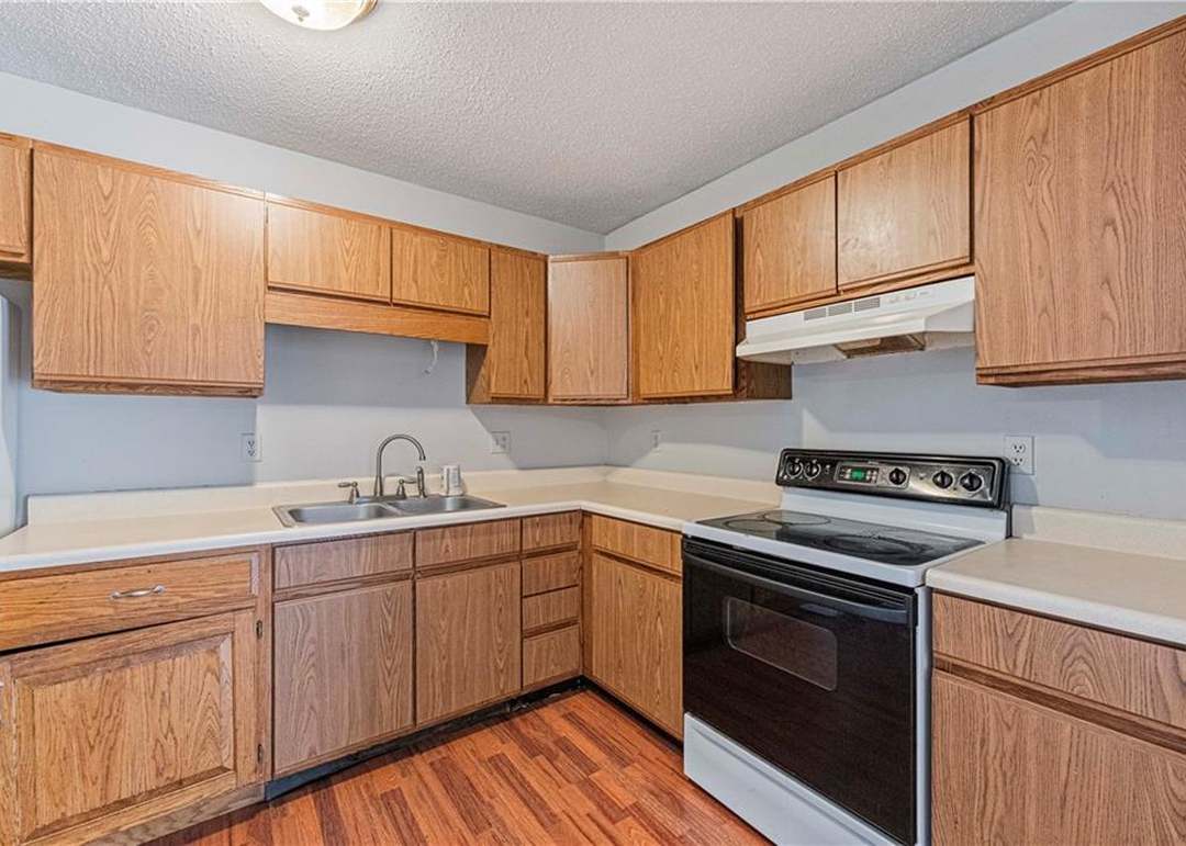 1015 Park Avenue — photo 11