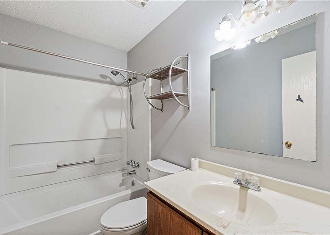 1015 Park Avenue — photo 14