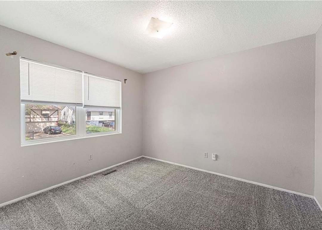 1015 Park Avenue — photo 15