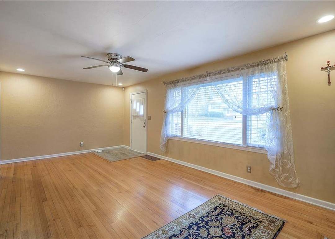 5517 Caenen Street — photo 13