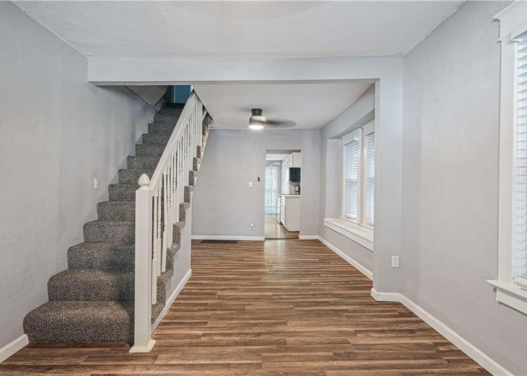 1403 Collins Street — photo 12