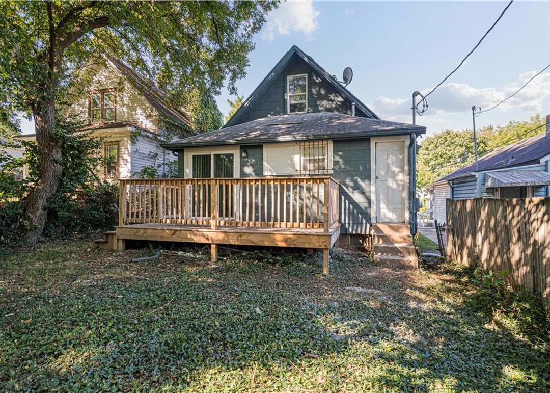 1403 Collins Street — photo 34