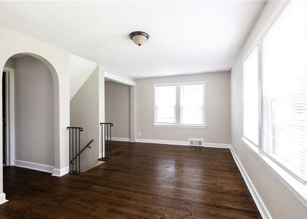 1425 E 77th Terrace — photo 27