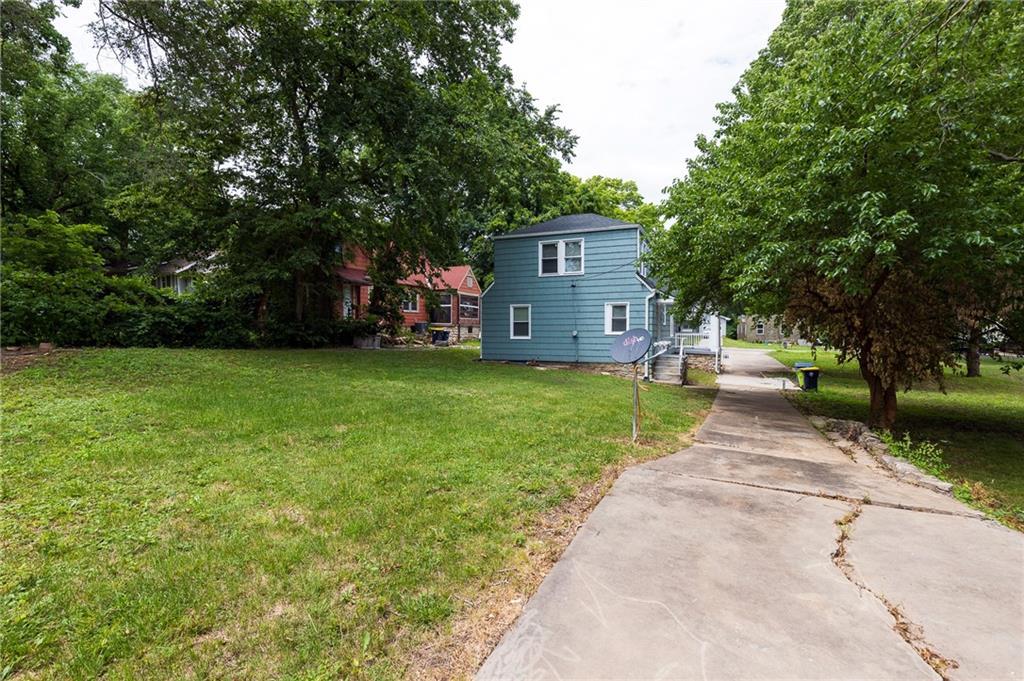 1425 E 77th Terrace — photo 33