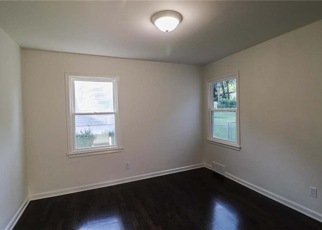 7120 W 72nd Terrace — photo 14