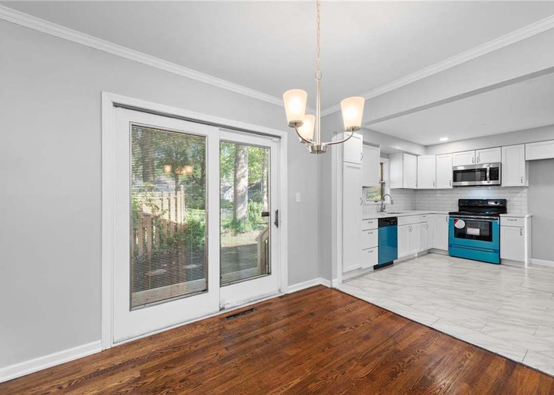 9640 Hardy Street — photo 11