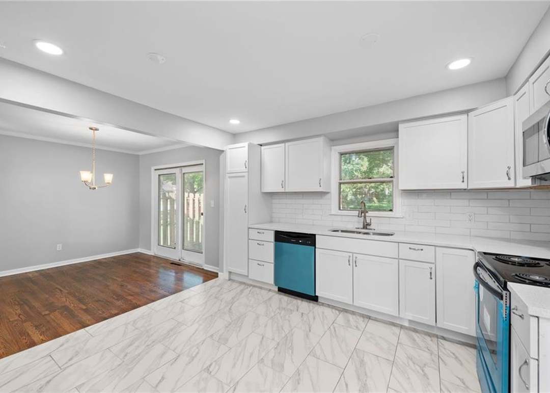 9640 Hardy Street — photo 14