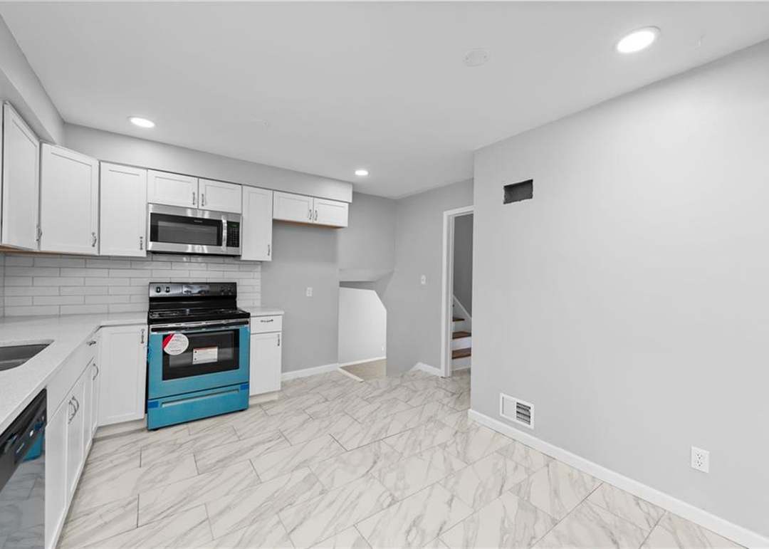 9640 Hardy Street — photo 15