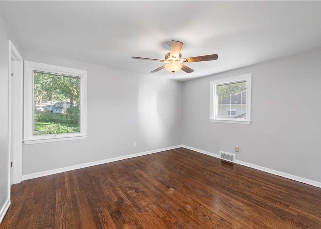 9640 Hardy Street — photo 19