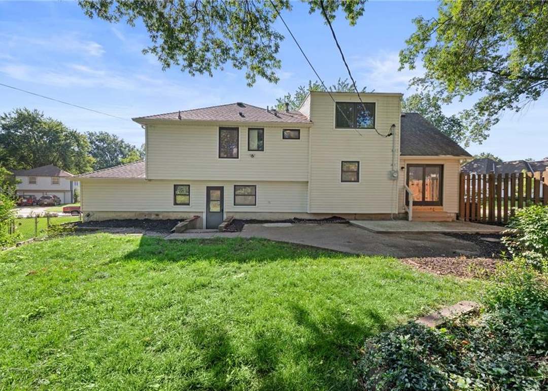9640 Hardy Street — photo 27
