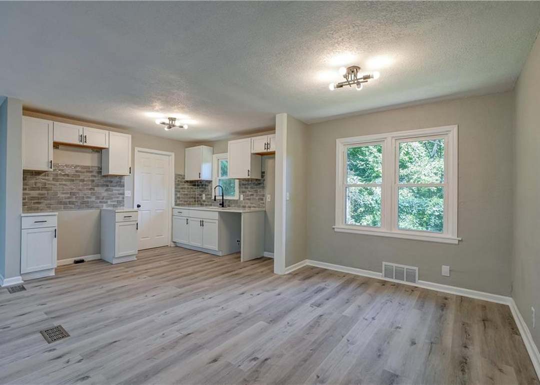 5414 Haskell Avenue — photo 13