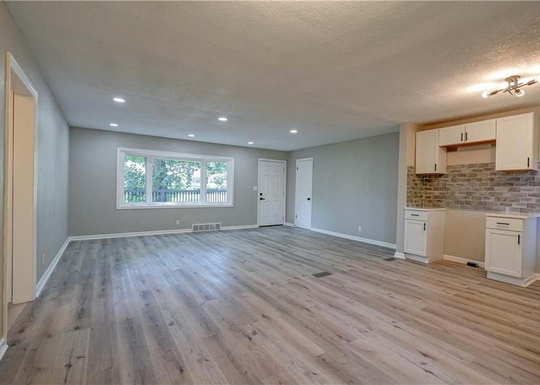 5414 Haskell Avenue — photo 14