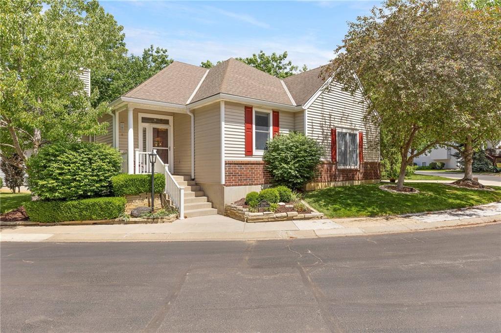 13440 W 126th Terrace — photo 1