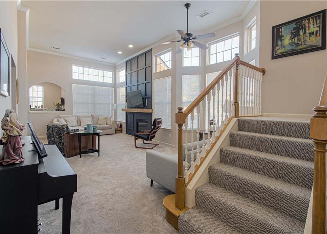21104 W 118th Terrace — photo 10