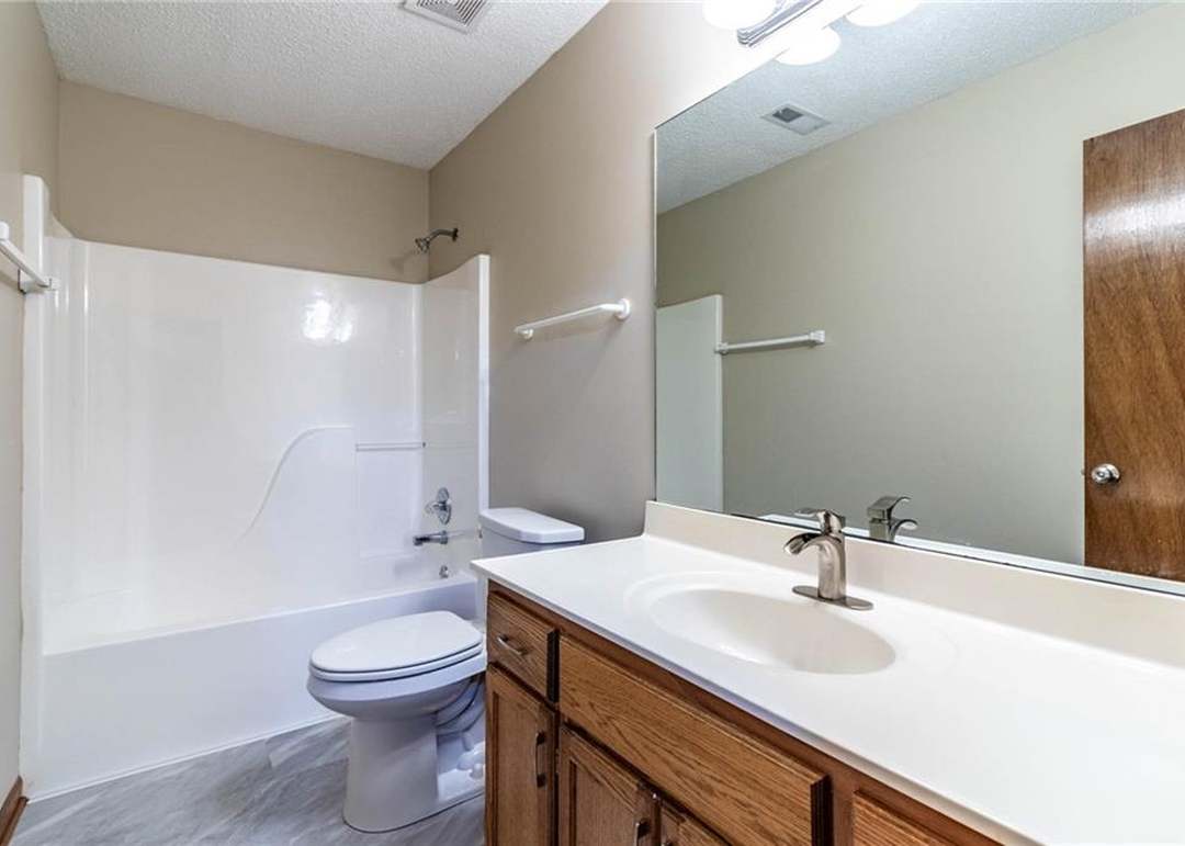 1003 Quincy Drive — photo 14