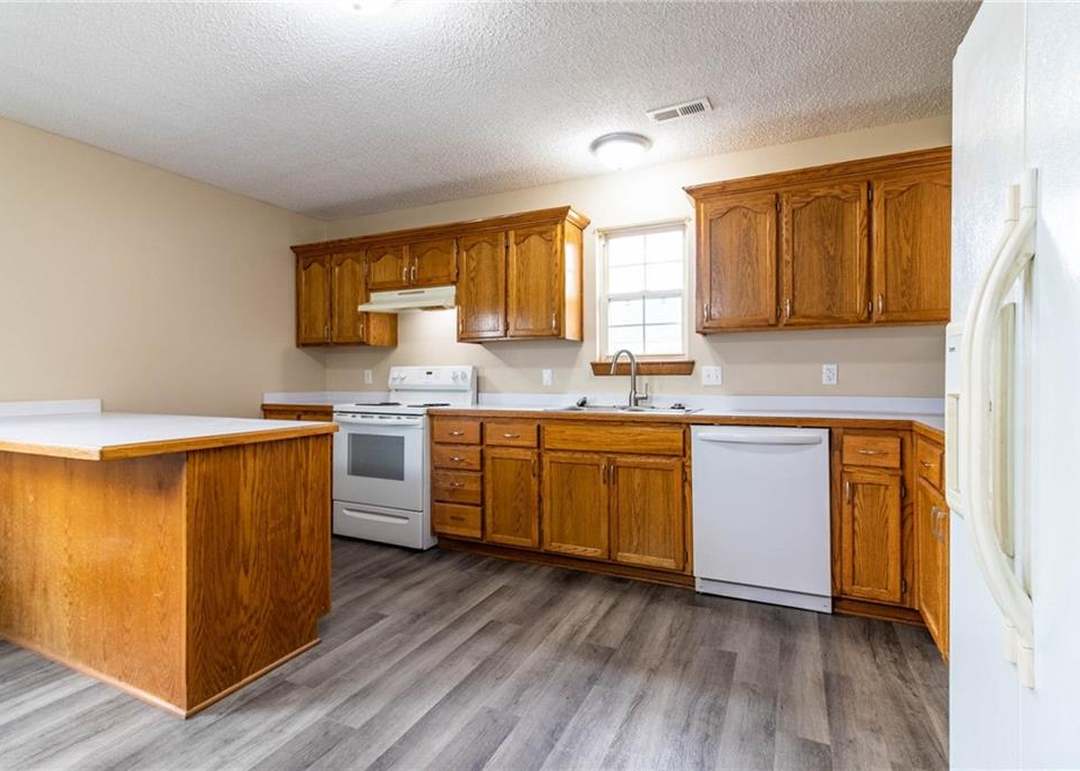 1003 Quincy Drive — photo 15