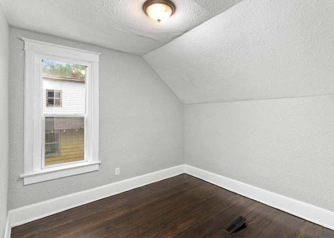 5733 BALES Avenue — photo 18