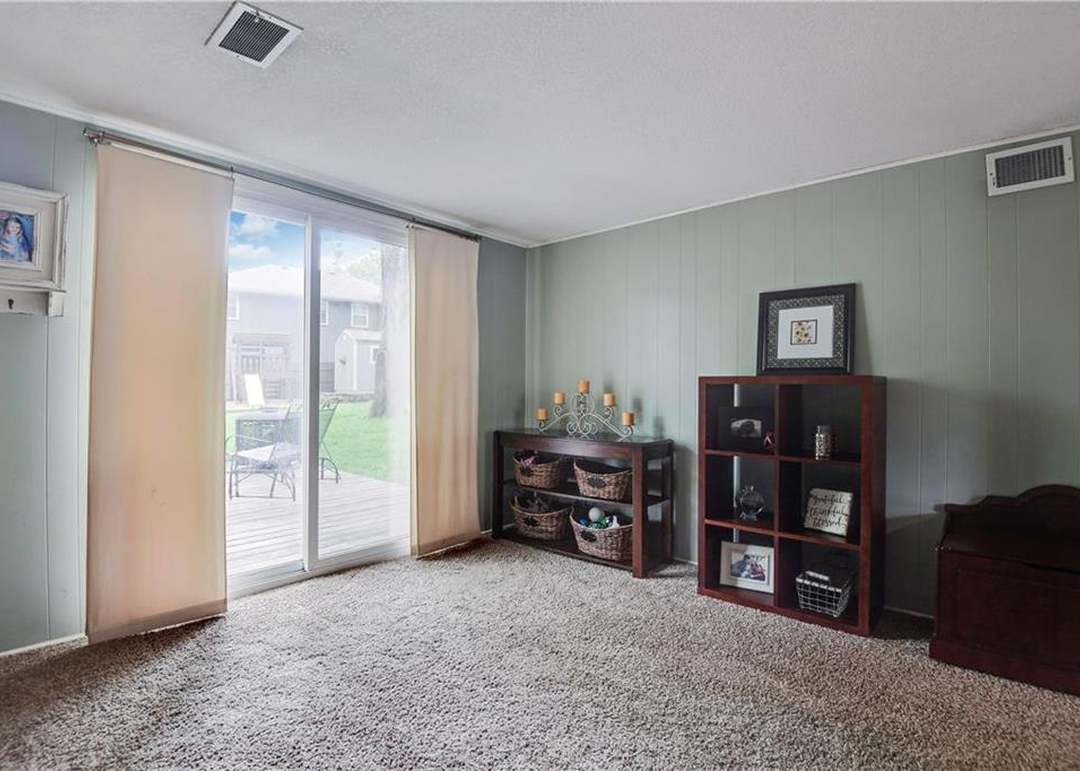 8901 W 97th Street — photo 7