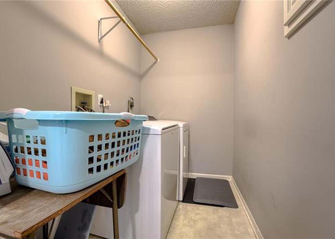 1504 NE 82ND Terrace — photo 3