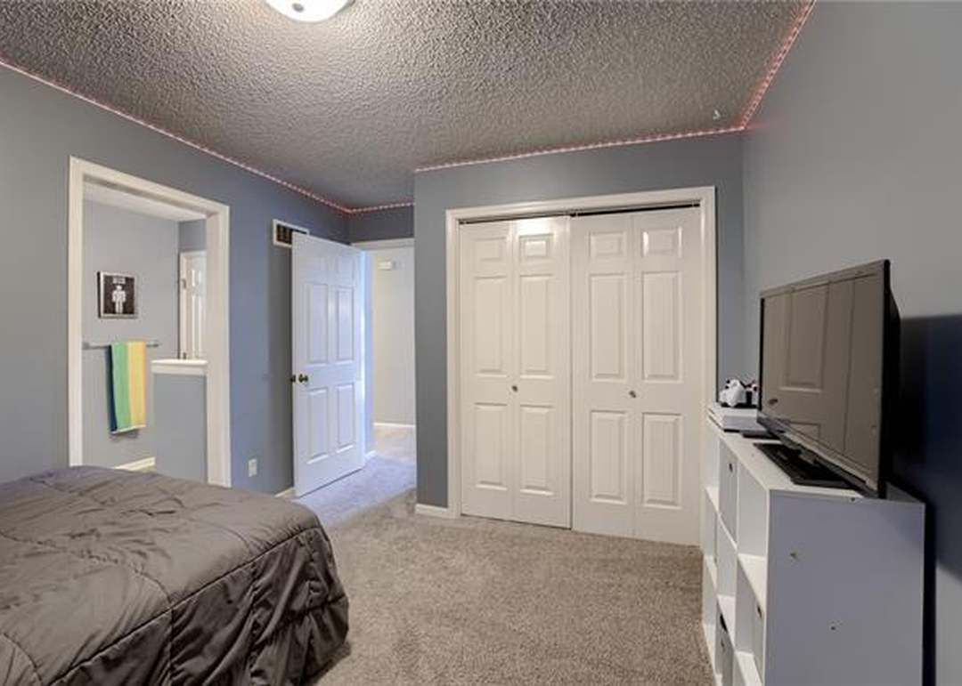 1504 NE 82ND Terrace — photo 5