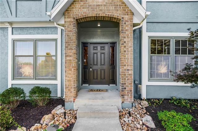 6013 Hallet Street — photo 1