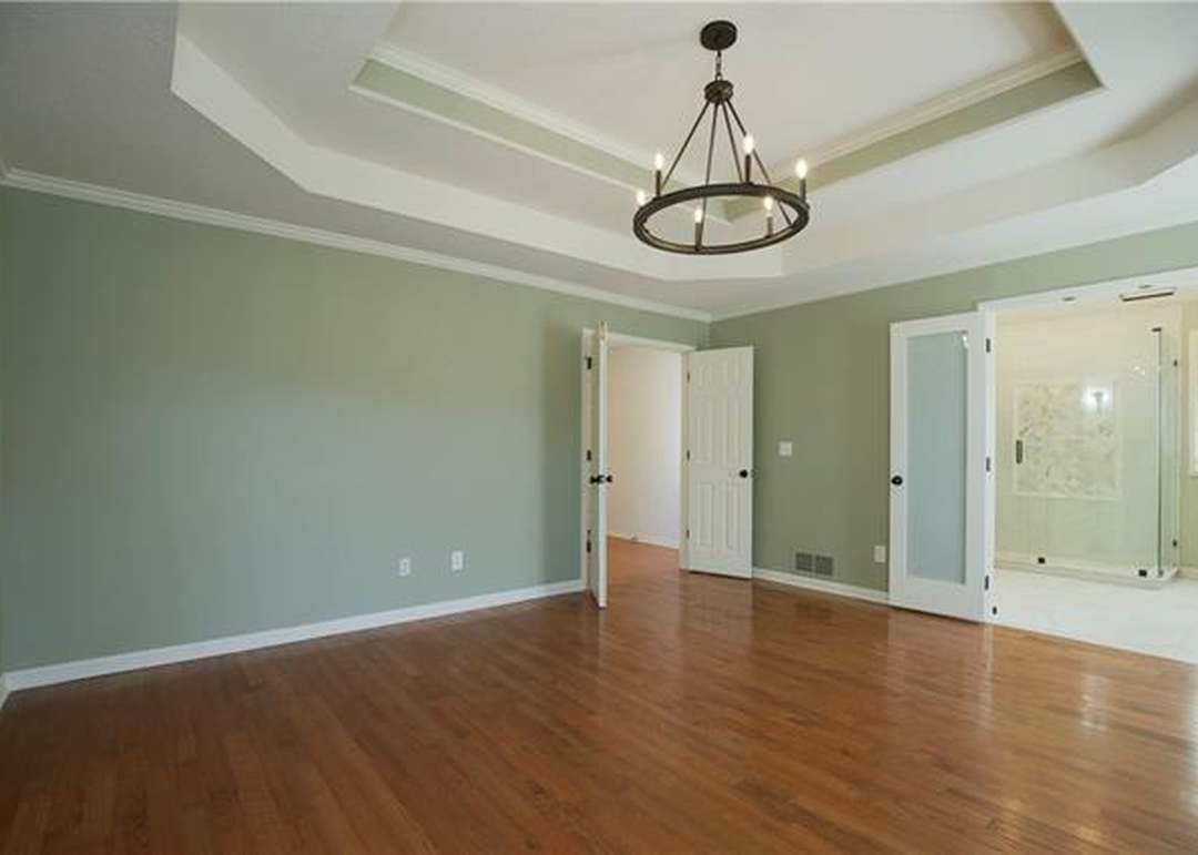 6013 Hallet Street — photo 23
