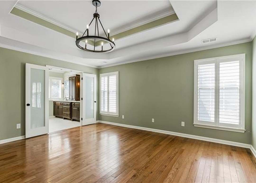 6013 Hallet Street — photo 24