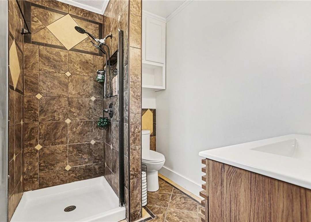 2413 W Post Oak Road — photo 5