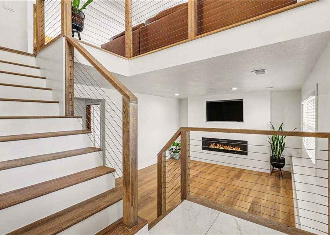 2413 W Post Oak Road — photo 6