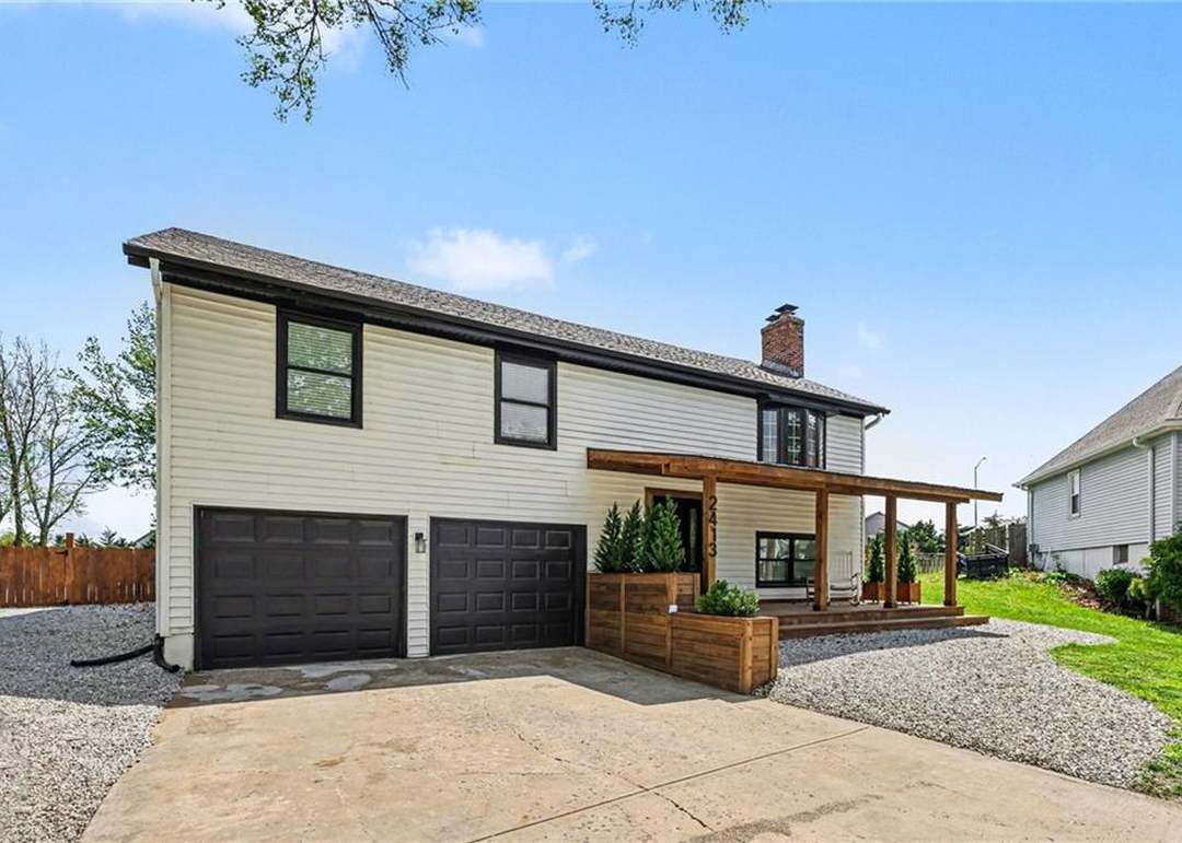 2413 W Post Oak Road — photo 8
