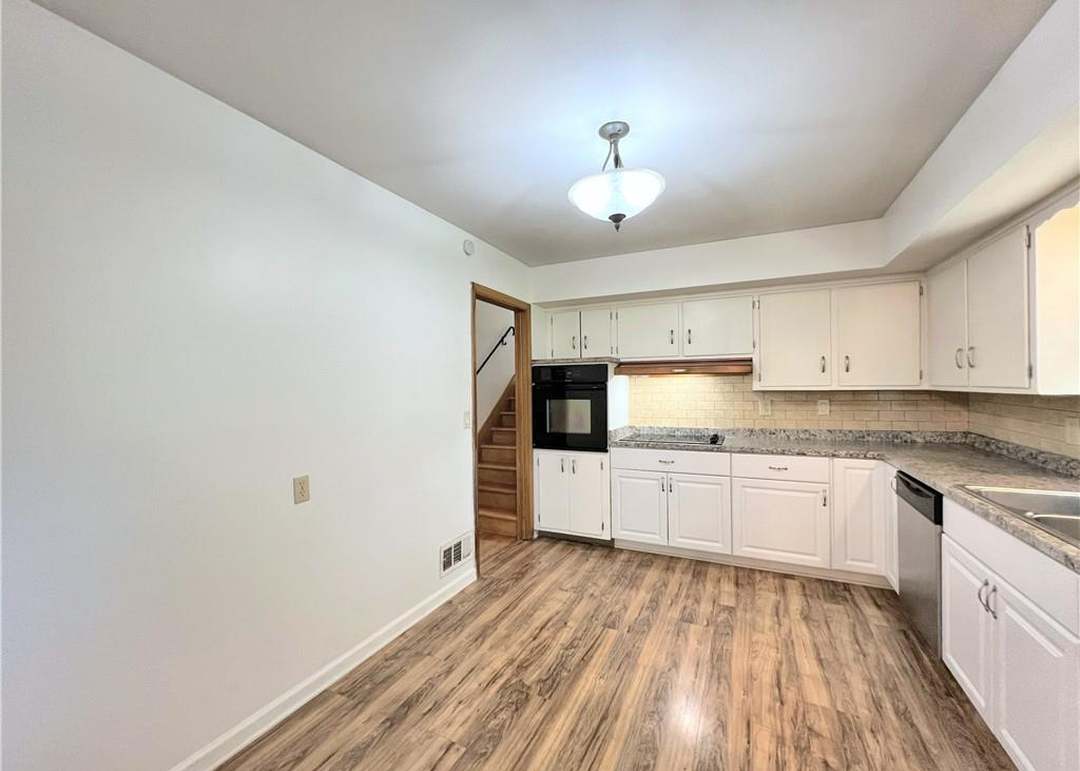 8319 W 91st Terrace — photo 13