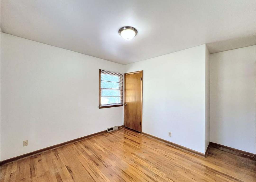 8319 W 91st Terrace — photo 21