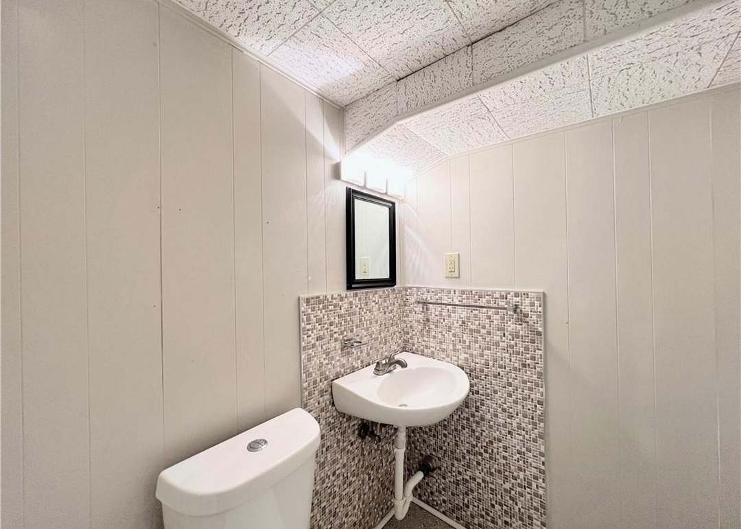 8319 W 91st Terrace — photo 25