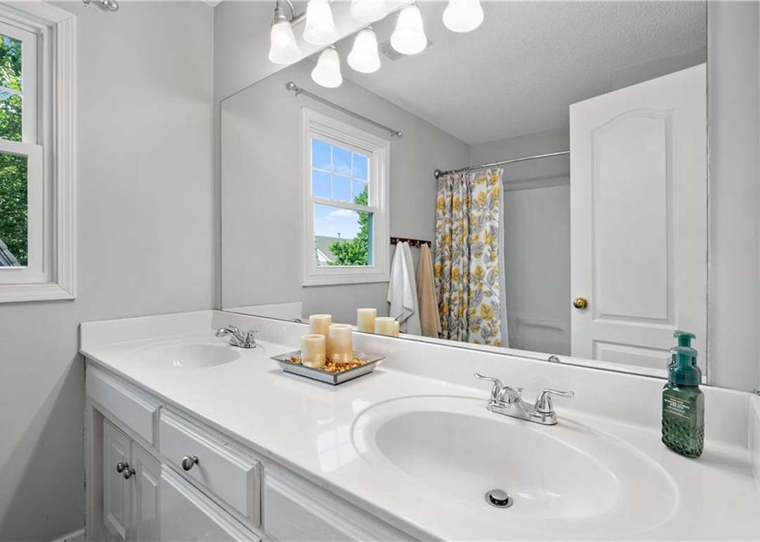 13813 Craig Street — photo 27
