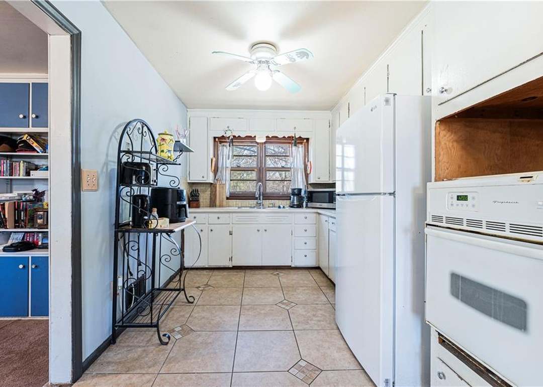 10107 Belmont Avenue — photo 14