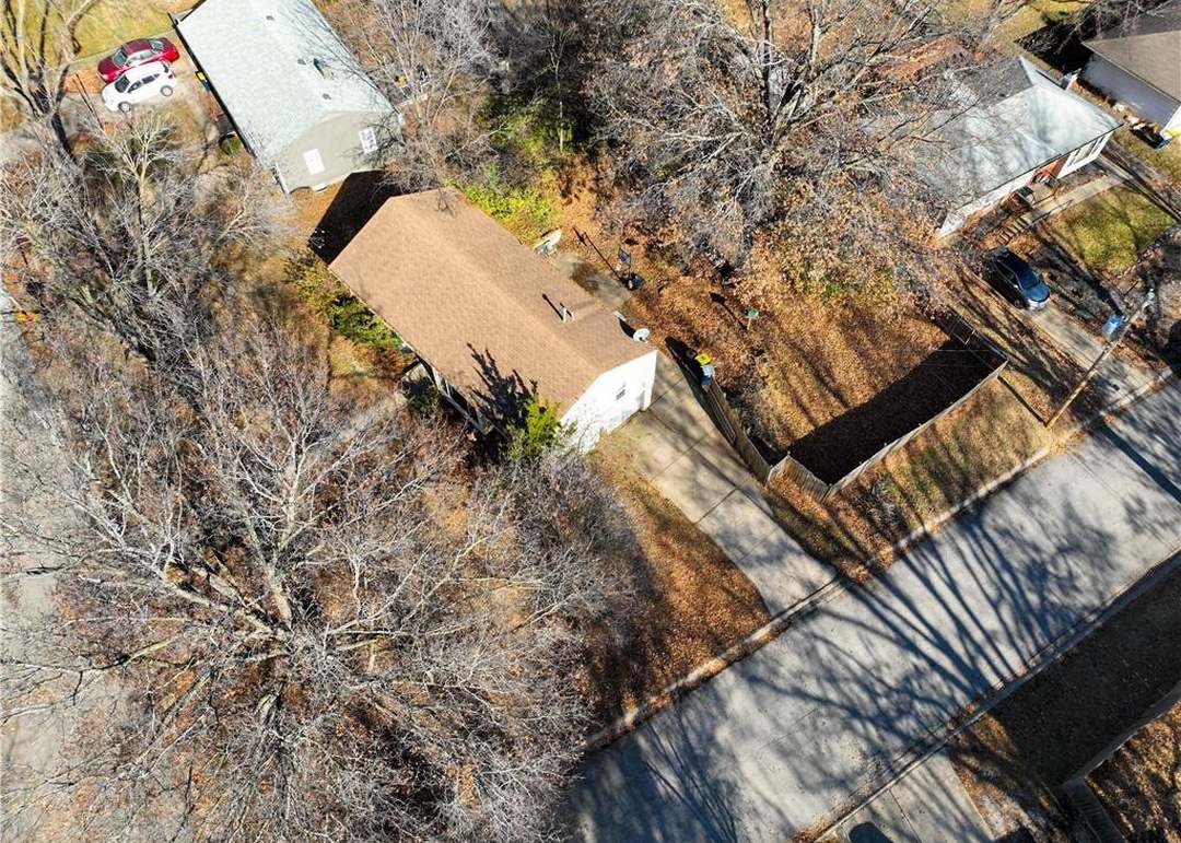 10107 Belmont Avenue — photo 38
