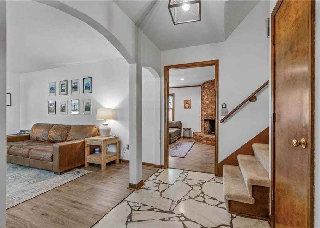 12917 Locust Street — photo 9