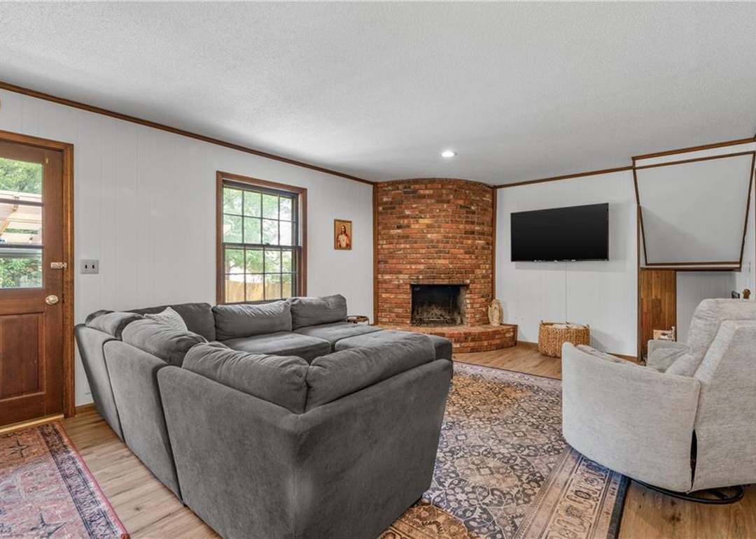 12917 Locust Street — photo 13