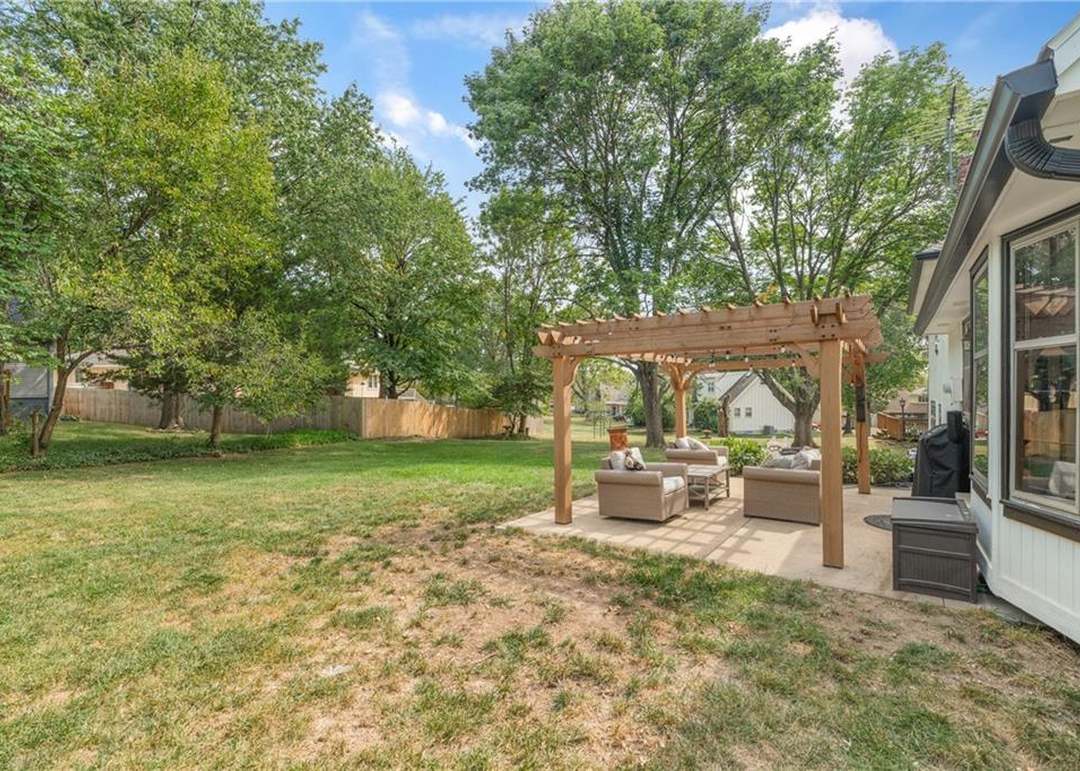 12917 Locust Street — photo 30