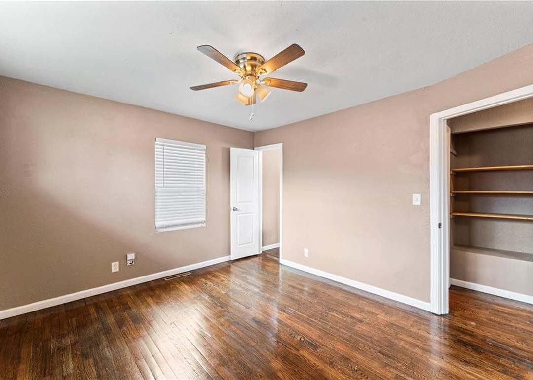 4716 E 40th Place — photo 4