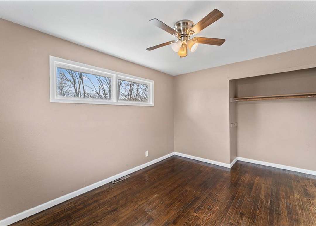 4716 E 40th Place — photo 5