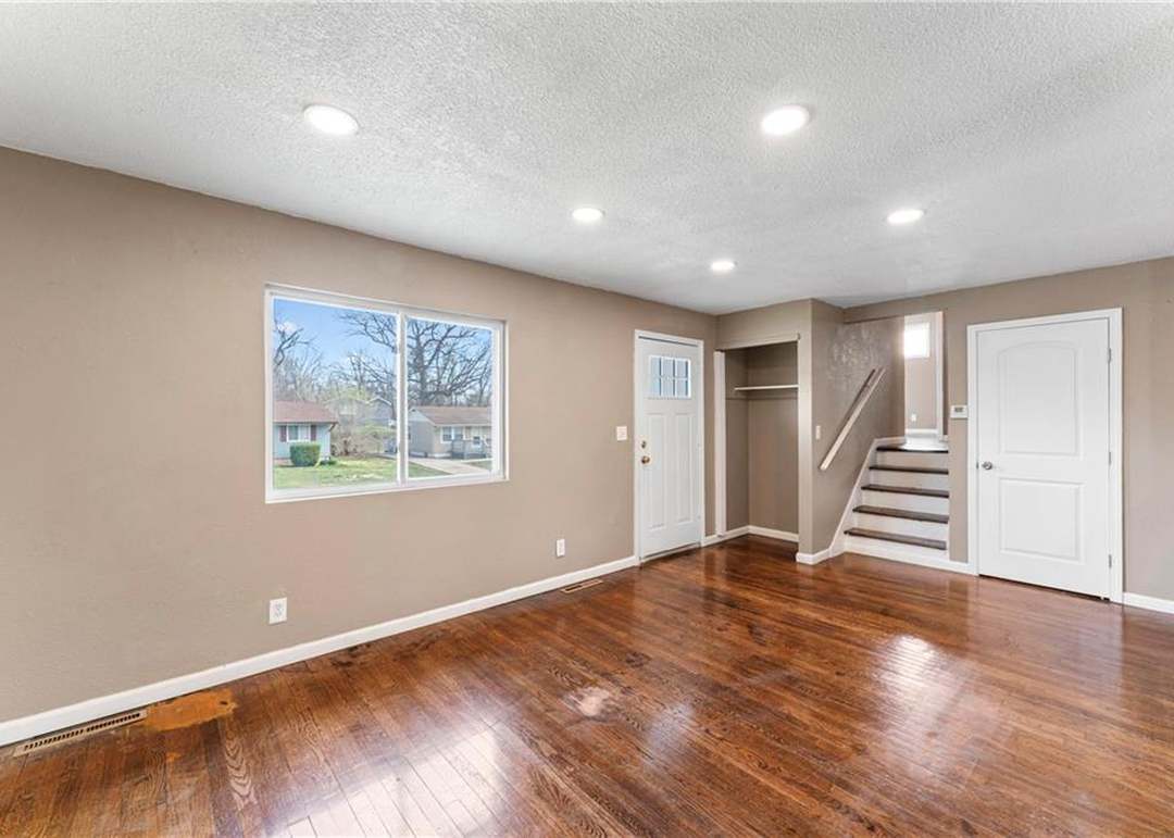 4716 E 40th Place — photo 8