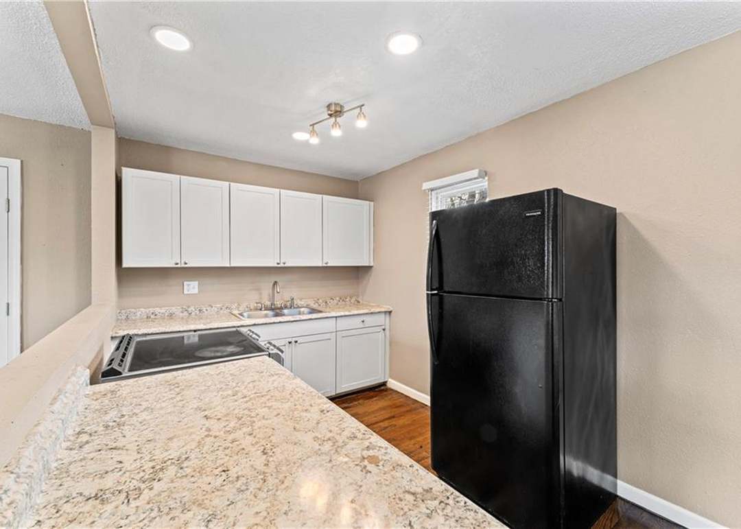4716 E 40th Place — photo 11