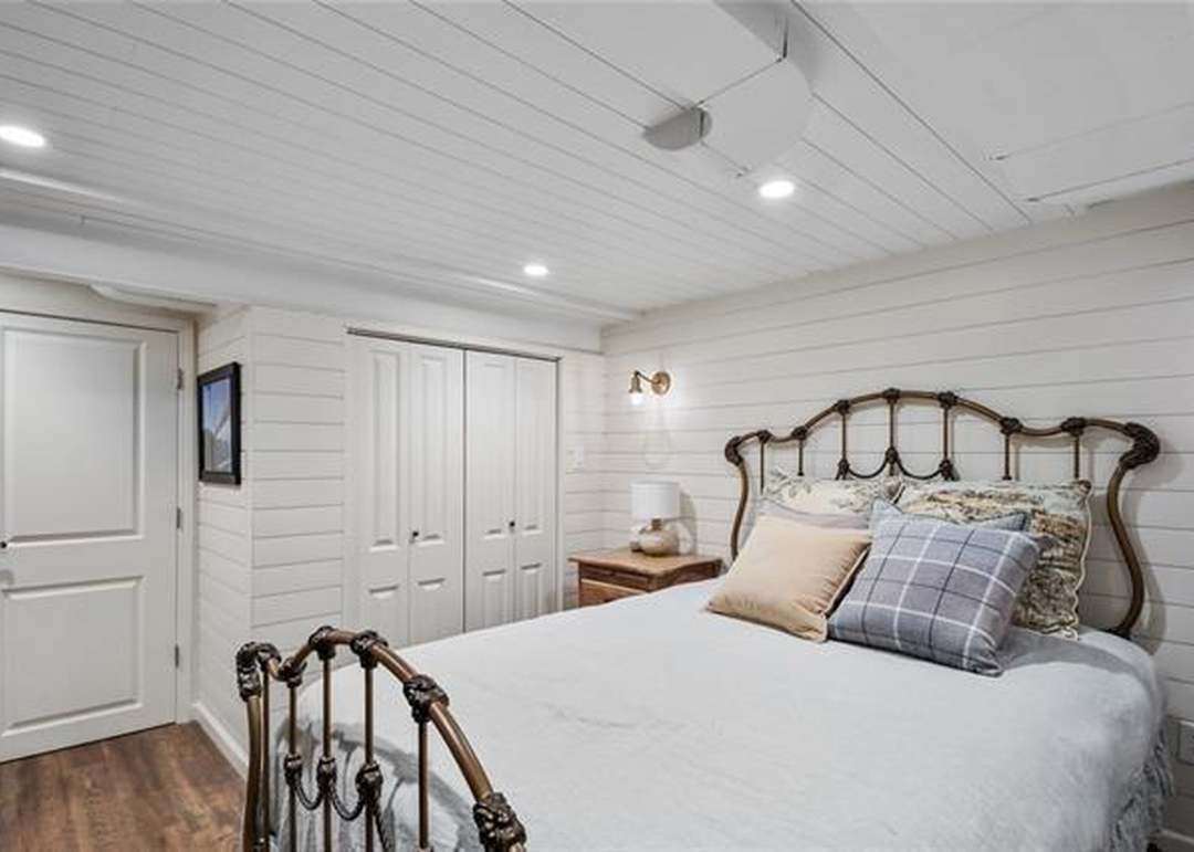 5207 W 70th Street — photo 23